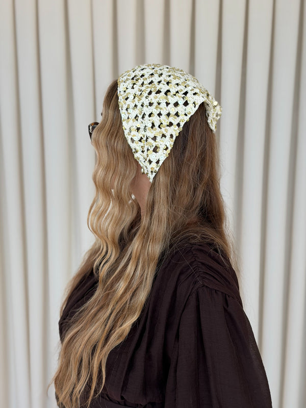 Ekru Pullu Üçgen Bandana - 2153