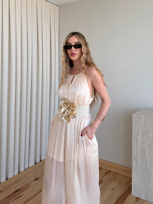 Pudra Halter Yaka Çiçek Kemerli Parlak Kumaş Tulum - 39896