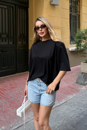 Siyah Sırtı Taşlı Kalp Dekolteli Vatkalı T-shirt - 4122