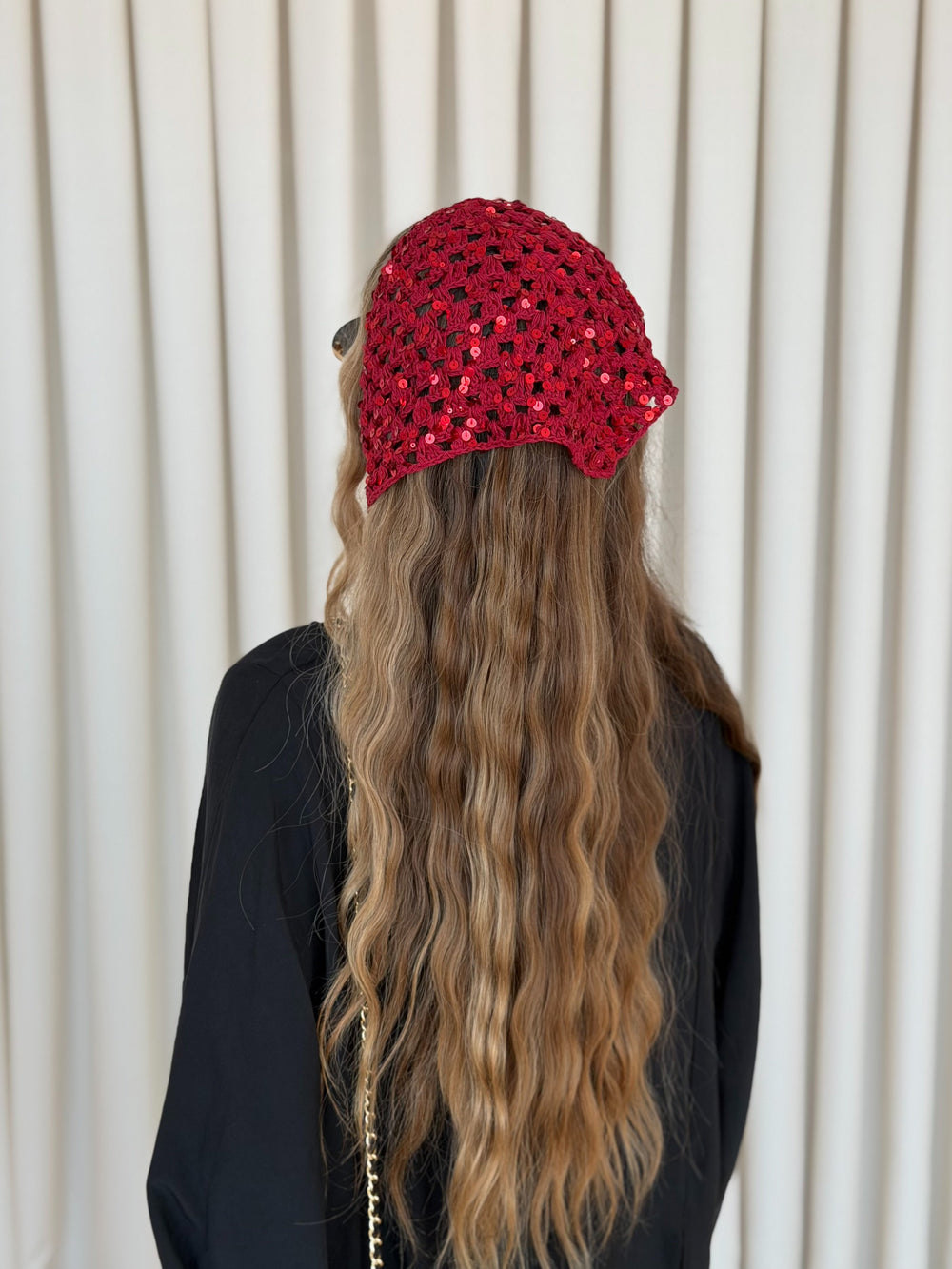Kırmızı Pullu Üçgen Bandana - 2153