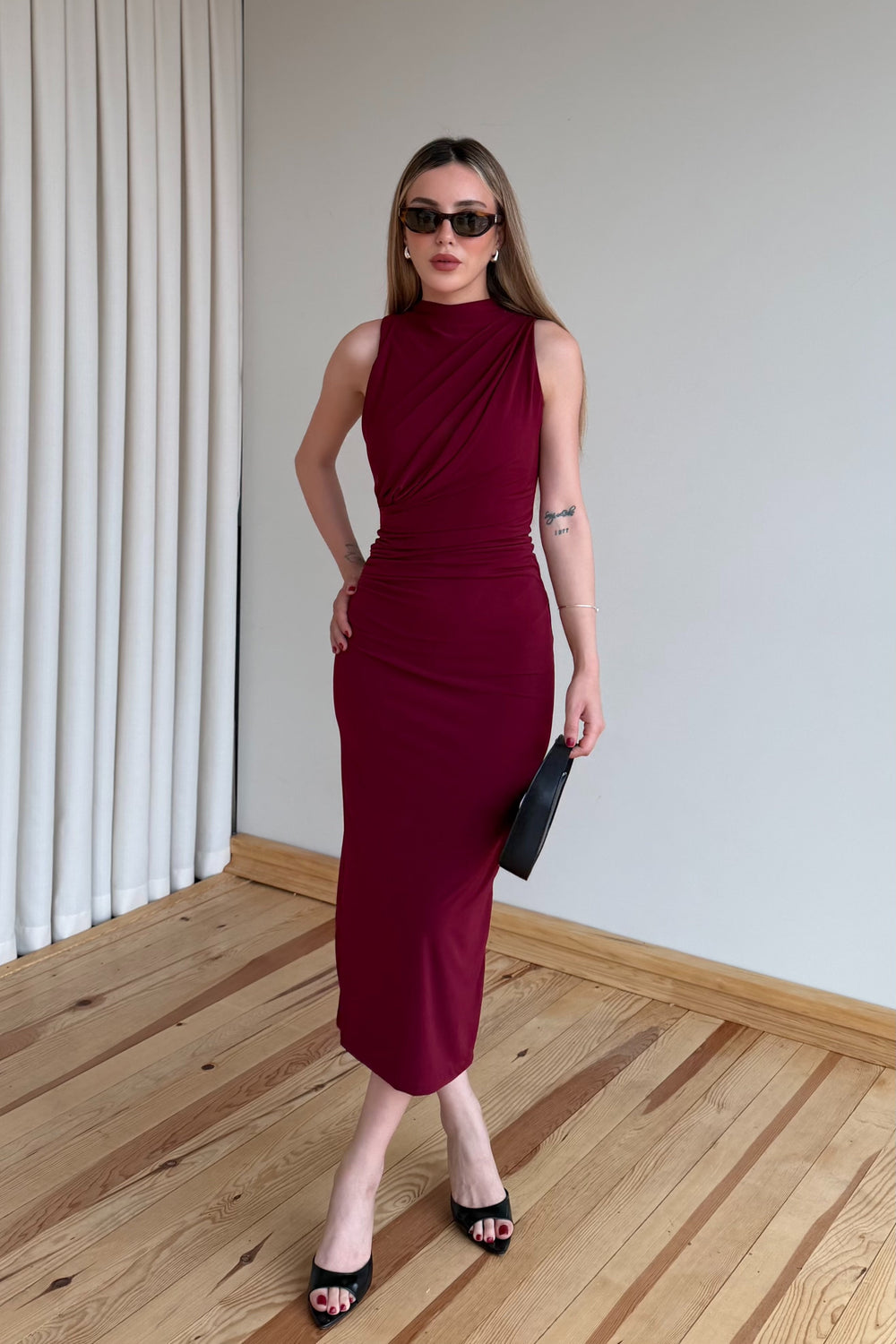 Bordo Drapeli Yırtmaçlı Elbise - 4114