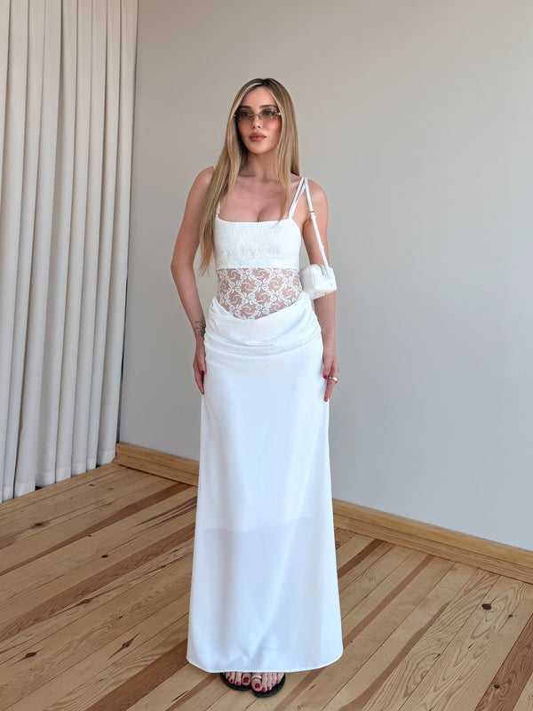 Beyaz Beli Dantel Detaylı Elbise - 2494