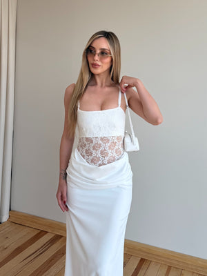 Beyaz Beli Dantel Detaylı Elbise - 2494