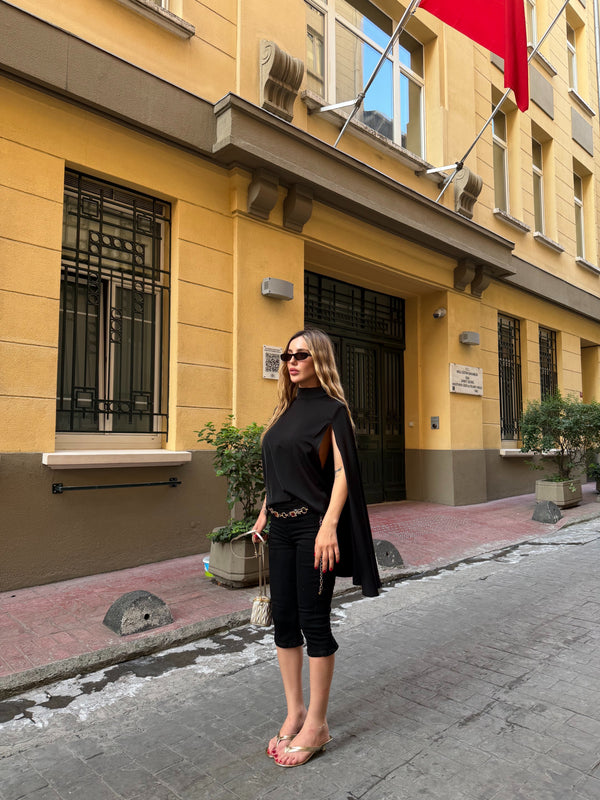 Siyah Pelerin Bluz - 8576