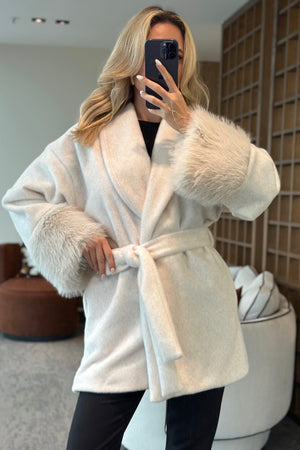 Taş Kolu Kürklü Kaşe Ceket - 2509