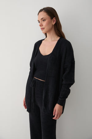 Siyah Yumoş Üçlü Takım