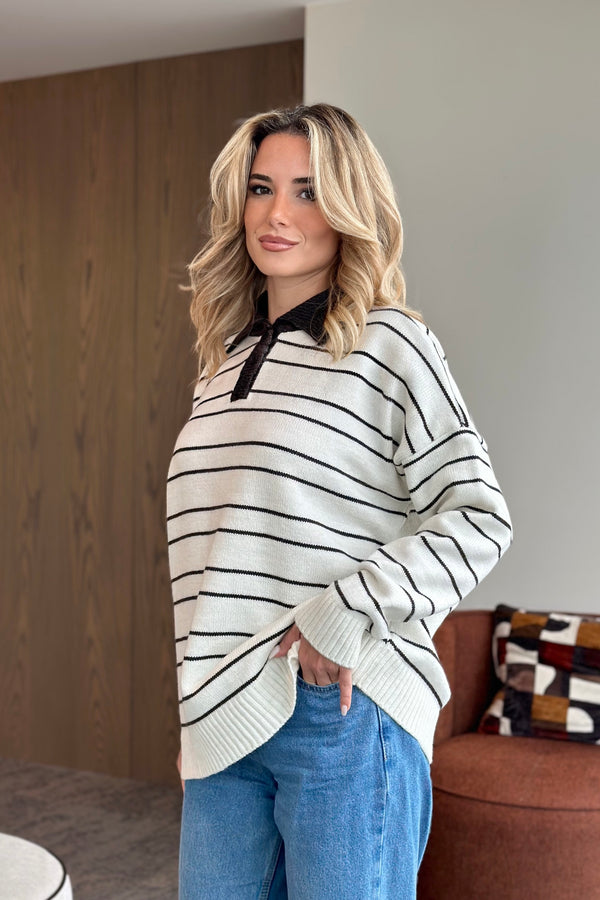 Beyaz Siyah Çizgili Kazak -1510