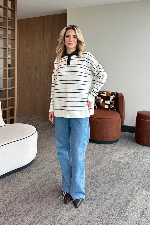 Beyaz Siyah Çizgili Kazak -1510