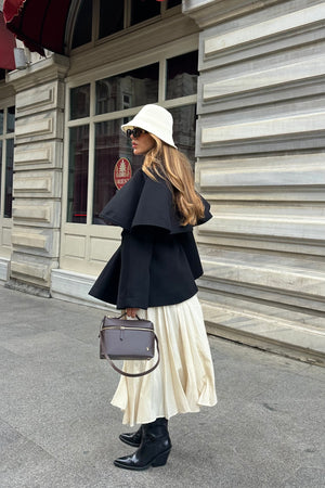 Siyah Livia Pelerin Detaylı Kaşe Kaban