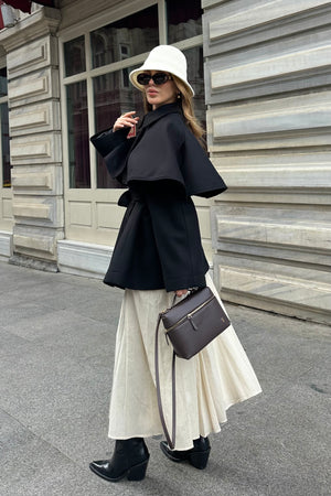 Siyah Livia Pelerin Detaylı Kaşe Kaban