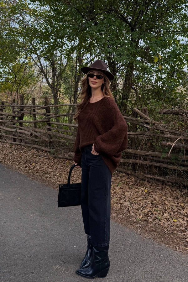 Kahverengi Kayık Yaka Kazak - 4338