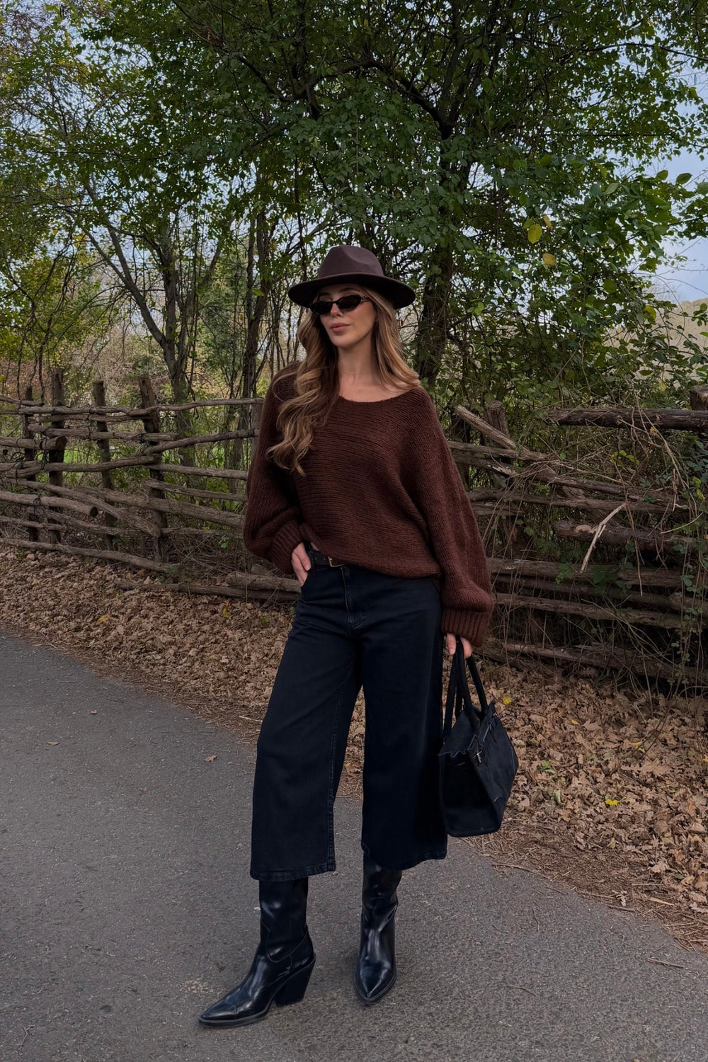 Kahverengi Kayık Yaka Kazak - 4338