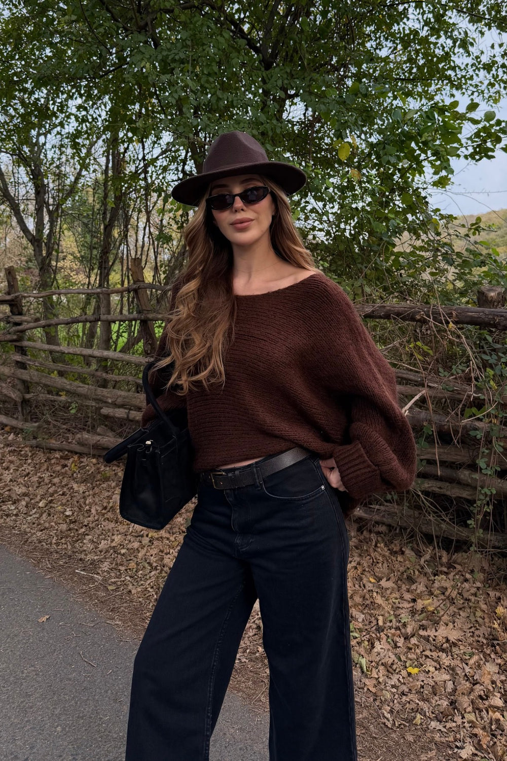 Kahverengi Kayık Yaka Kazak - 4338