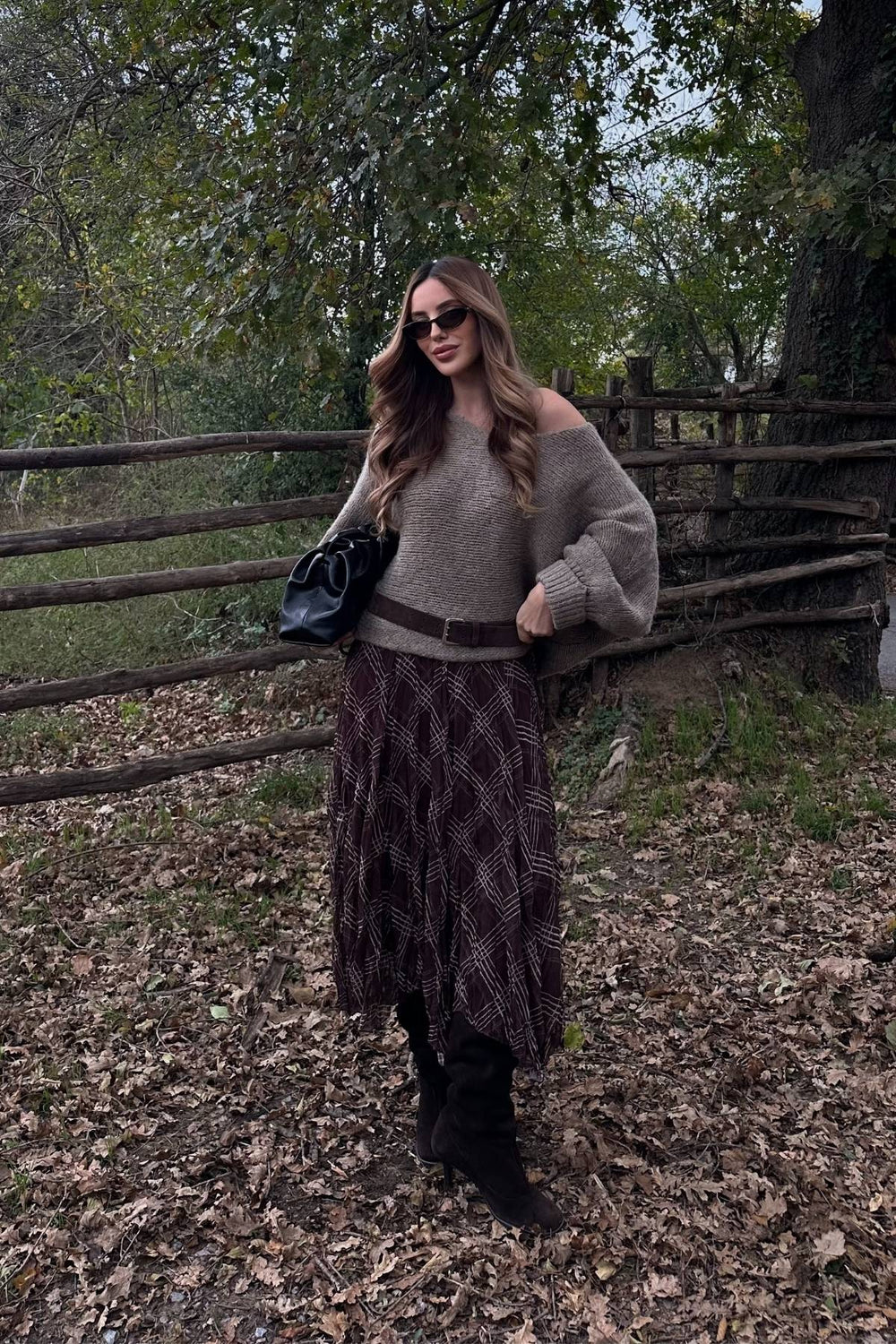 Kahverengi Kare Desenli Asimetrik Etek - 2210