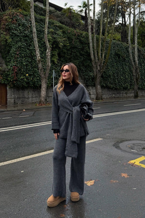 Asimetrik Yaka Bağlamalı Triko Takım - 25814