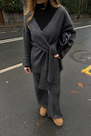 Asimetrik Yaka Bağlamalı Triko Takım - 25814