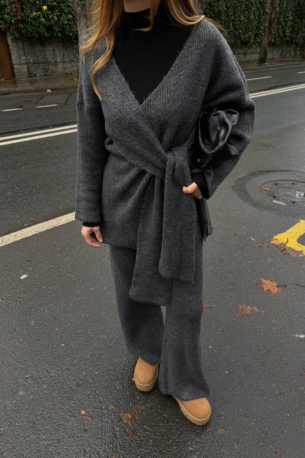 Asimetrik Yaka Bağlamalı Triko Takım - 25814