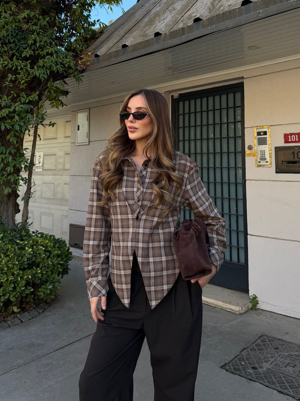 Kahverengi %100 Pamuklu Tasarım Gömlek - 3201