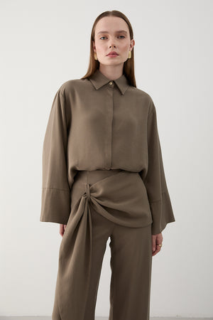 Vizon Beli Detaylı Pantolon Gömlek Takım - 8862