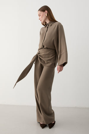 Vizon Beli Detaylı Pantolon Gömlek Takım - 8862