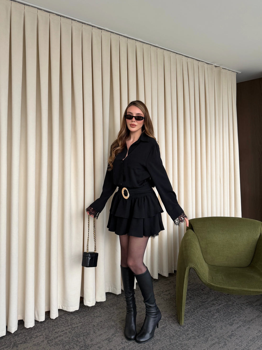 Siyah Etek Ucu Dantel Detaylı Elbise - 35518