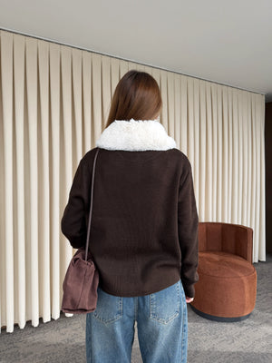 Kahverengi Yakası Kürklü Hırka - 261002