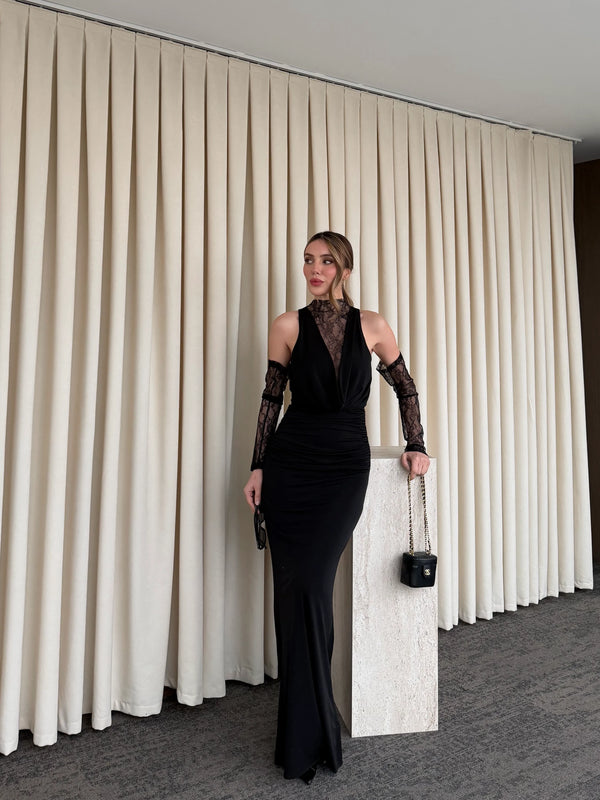 Siyah Degaje Yaka Dantel Eldivenli Elbise - 20117