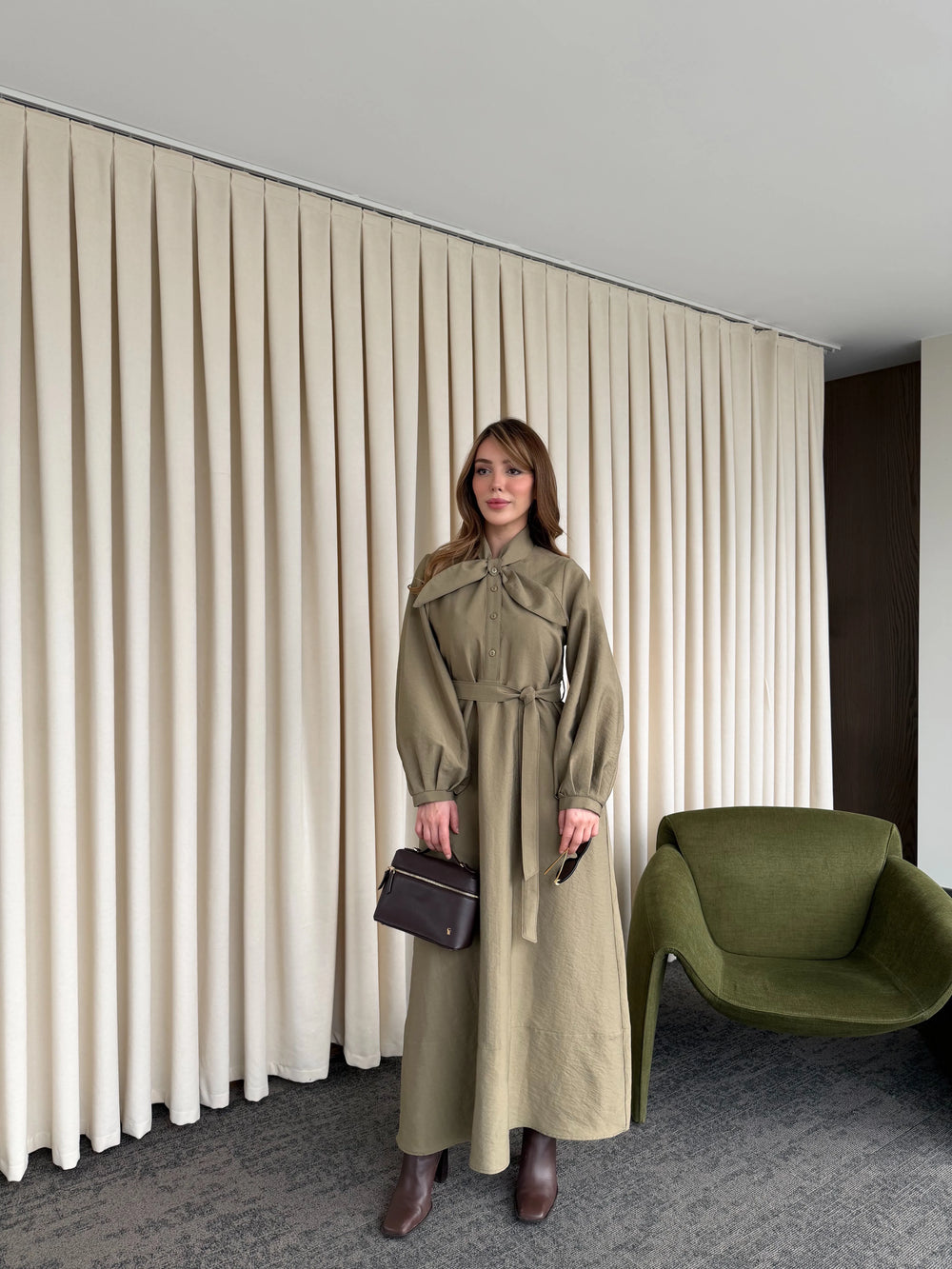 Haki Yakası Fiyonk Detaylı Elbise- 2001