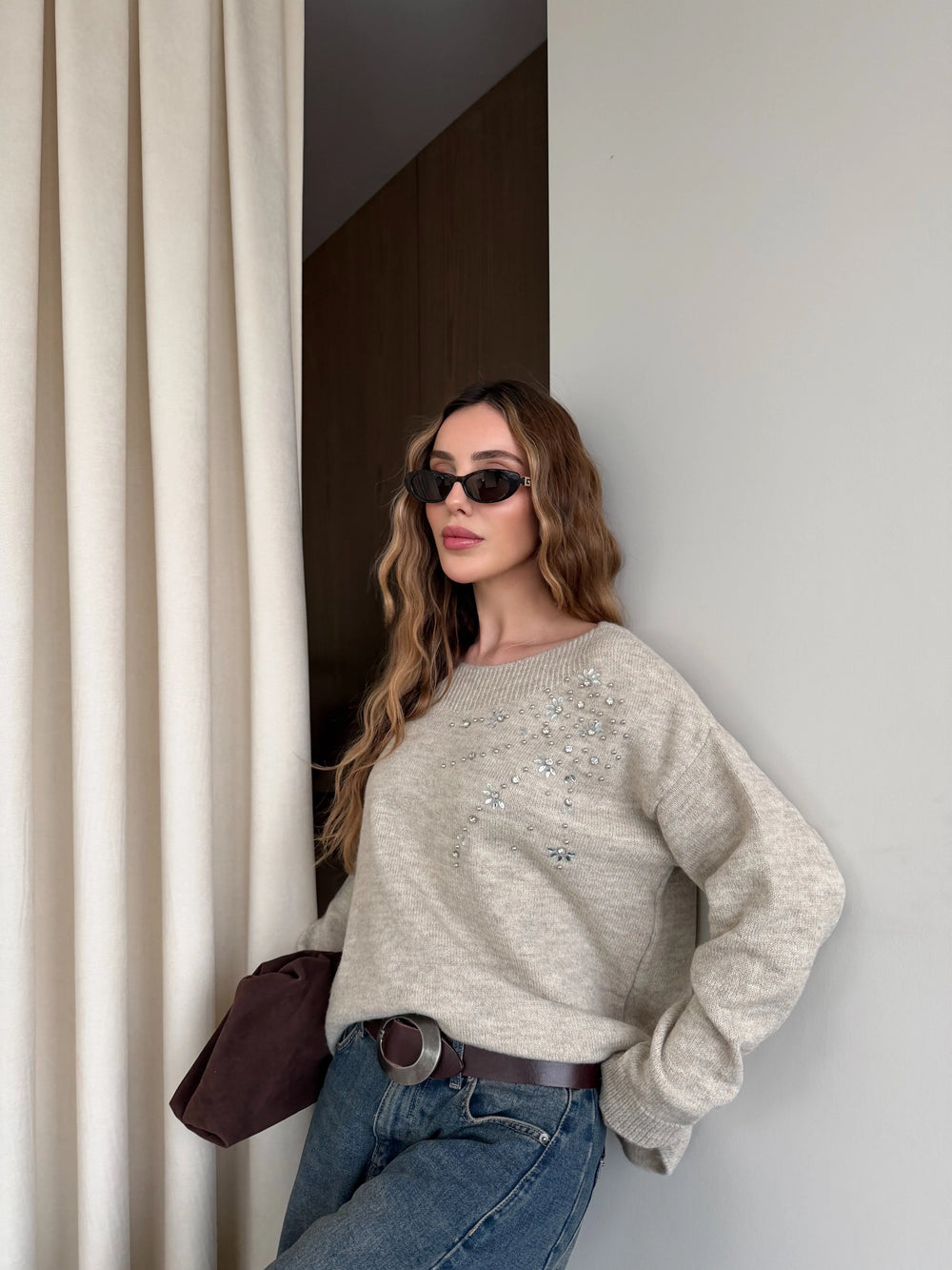 Bej Taş İşlemeli Kayık Yaka Kazak - 251189