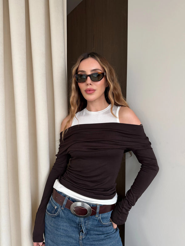 Kahverengi Beyaz Atletli Kayık Yaka Bluz - 0780