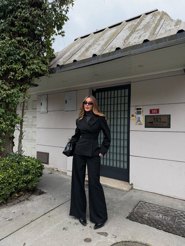 Siyah 4 Yan Düğmeli Ceket Pantolon Takım - 202602