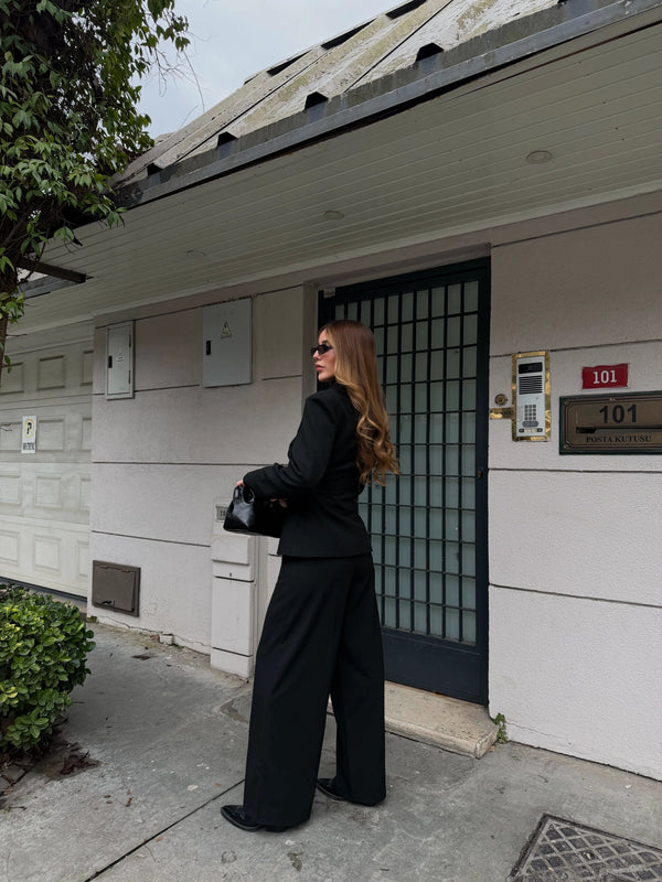 Siyah 4 Yan Düğmeli Ceket Pantolon Takım - 202602