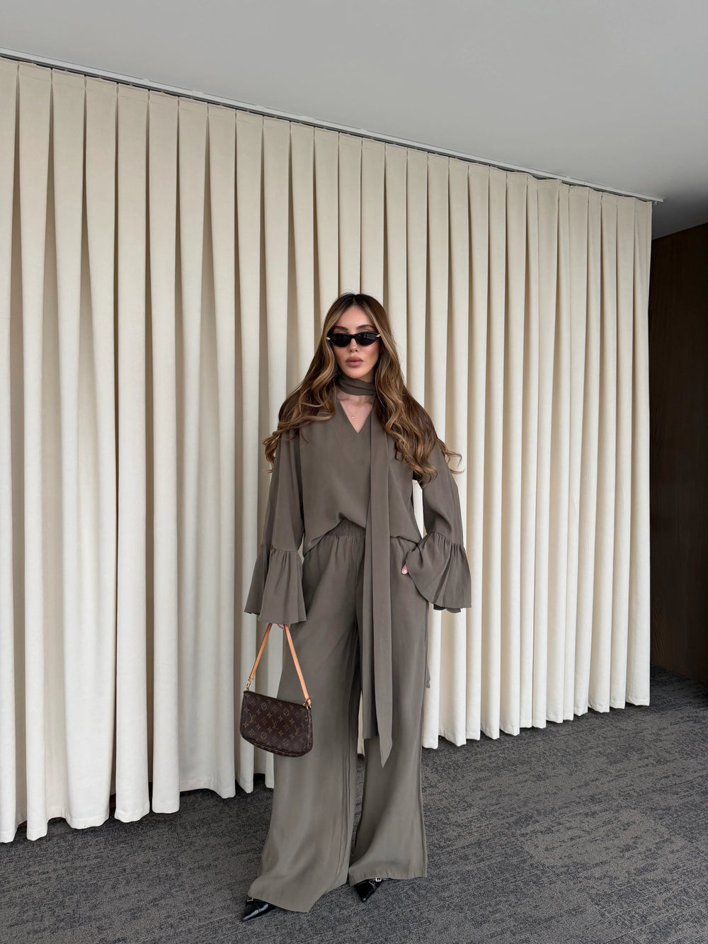 Haki Kolları Volanlı Bluz Pantolon Takım - 0812