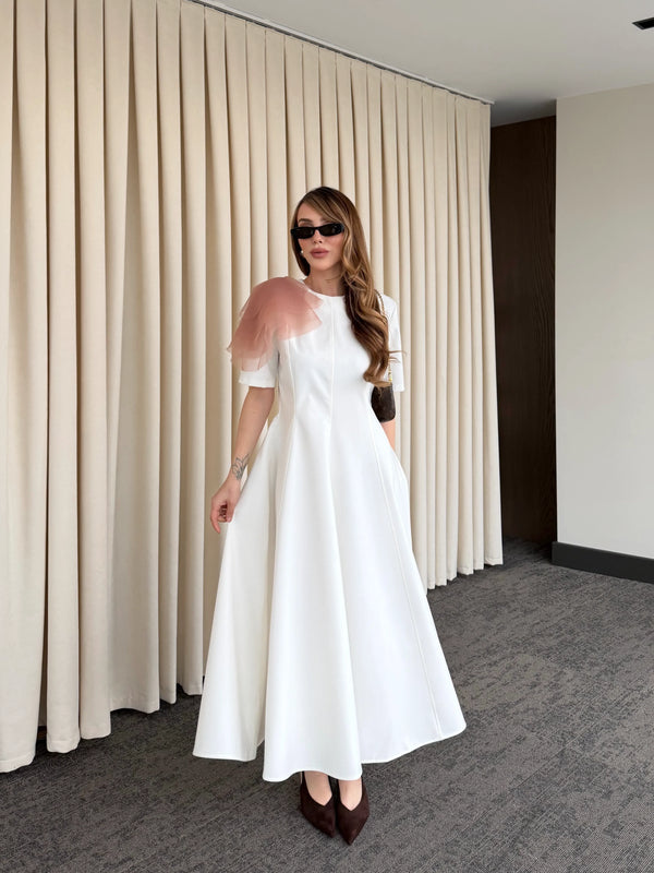 Ekru Seyyar Broşlu Elbise - 3151