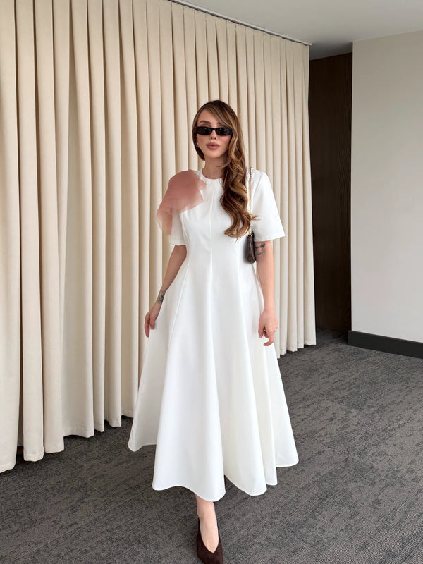 Ekru Seyyar Broşlu Elbise - 3151