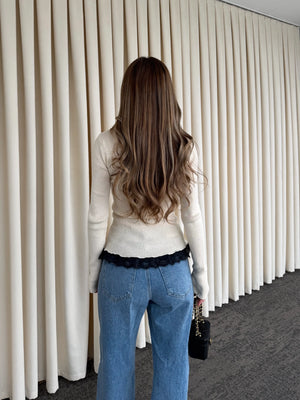 Ekru Dik Yaka Dantel Detaylı Hırka - 2726