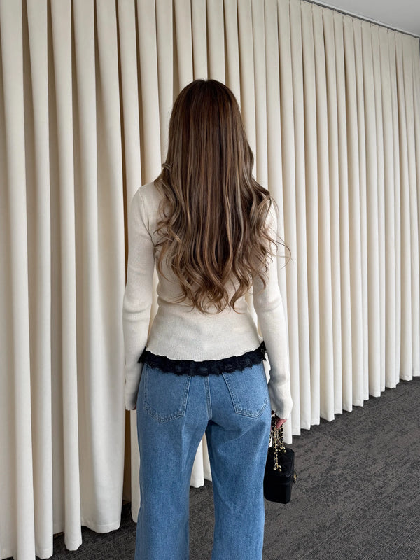 Ekru Dik Yaka Dantel Detaylı Hırka - 2726