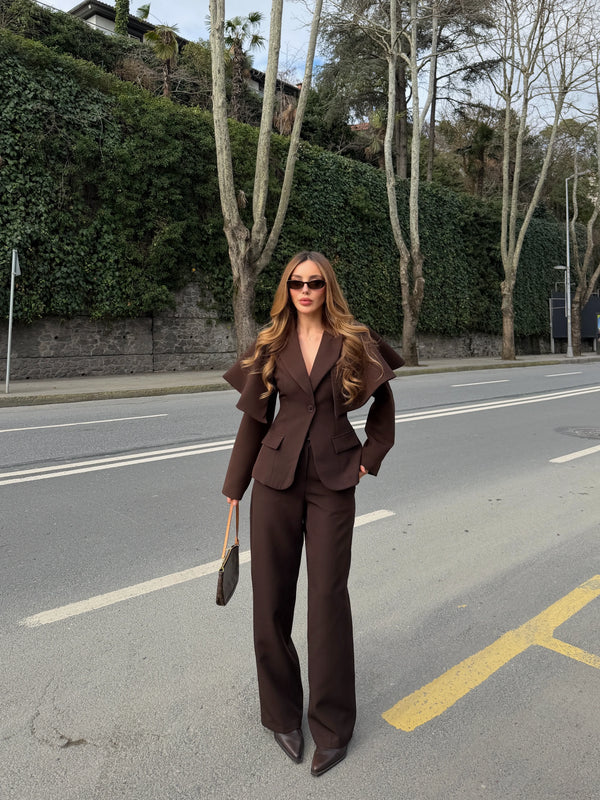 Kahverengi Pelerin Detaylı Ceket Pantolon Takım - 202604