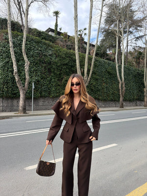 Kahverengi Pelerin Detaylı Ceket Pantolon Takım - 202604