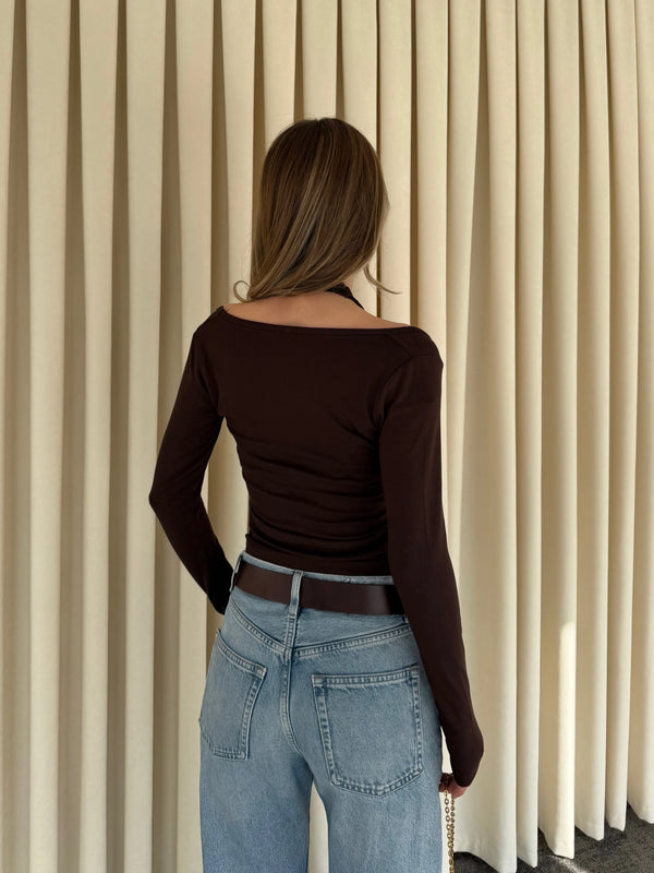 Kahverengi Boyundan Dantelli Bluz - 261017