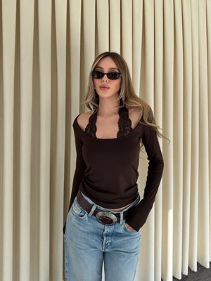 Kahverengi Boyundan Dantelli Bluz - 261017