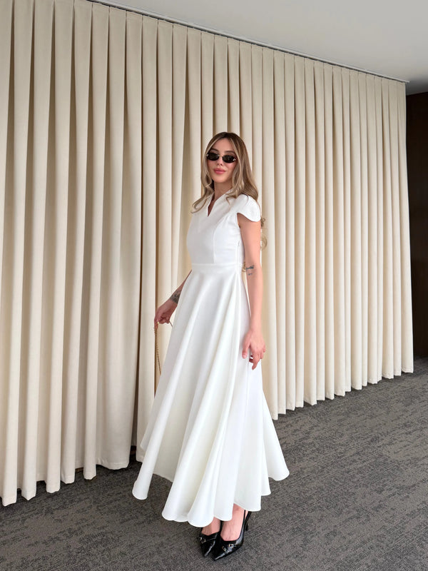 Beyaz Mini V Yaka Elbise - 242480