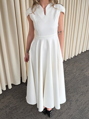 Beyaz Mini V Yaka Elbise - 242480