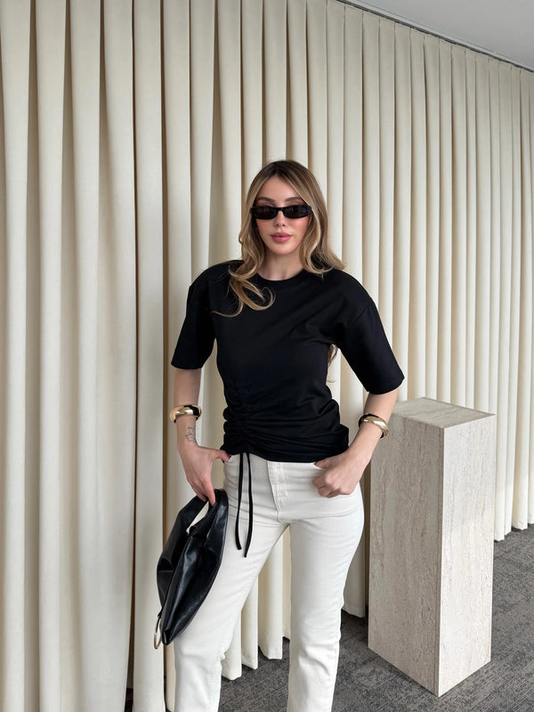 Siyah Yandan Büzgülü Bluz - ÖB261025