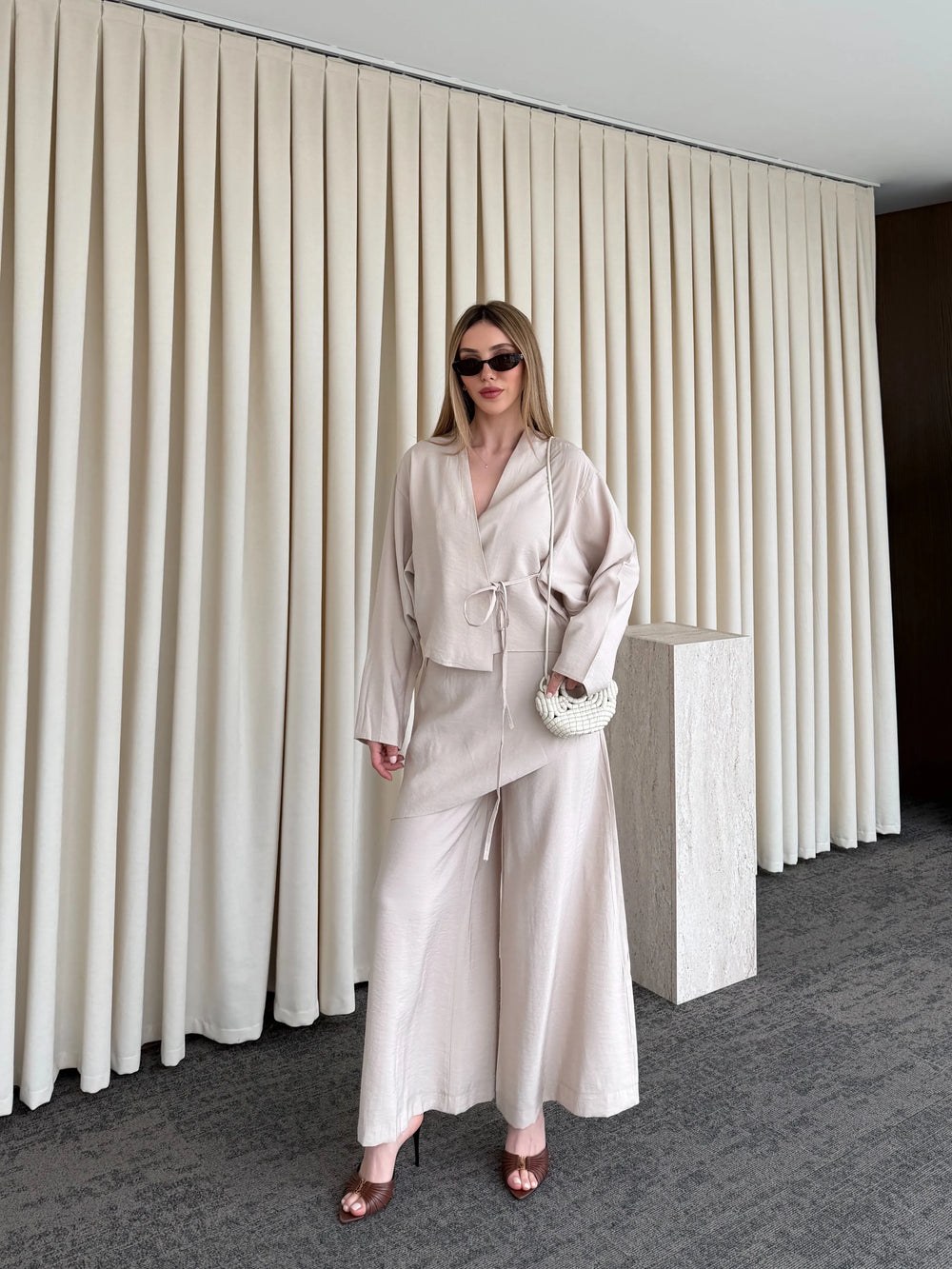 Bej Pantolon Ek Parça Detaylı Kimono Takım - 8009