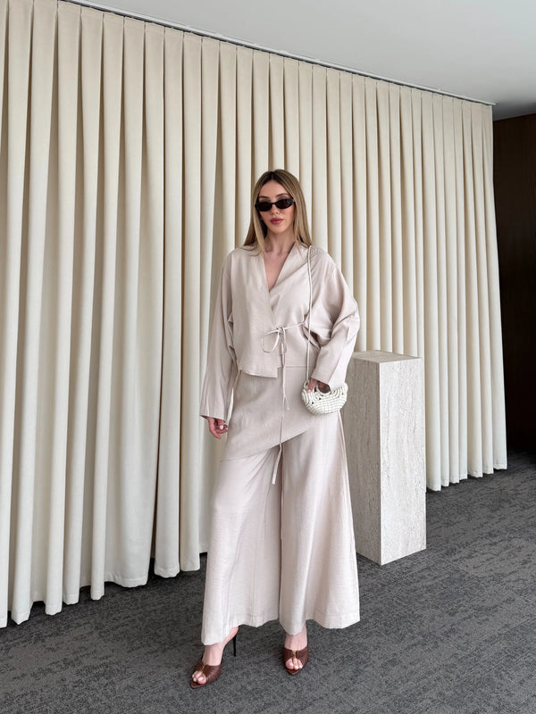 Bej Pantolon Ek Parça Detaylı Kimono Takım - 8009