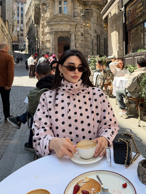 Pembe Yandan Büzgülü Puantiyeli Yağmurluk - 4171