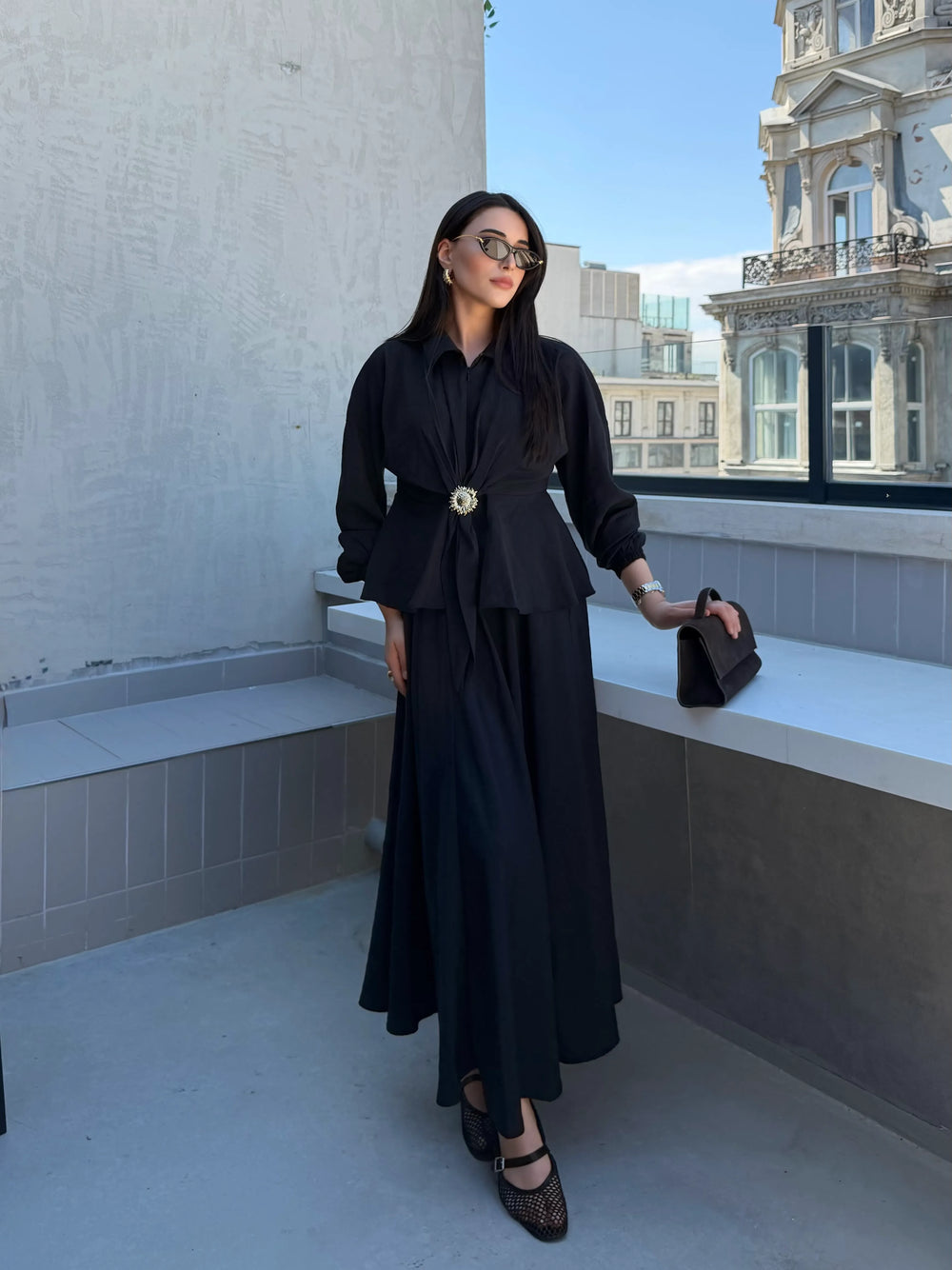 Siyah Güneş Tokalı Bluz Etek Takım - 51345