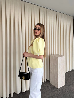 Sarı Kolu İnci Fiyonk Detaylı Bluz - 5001