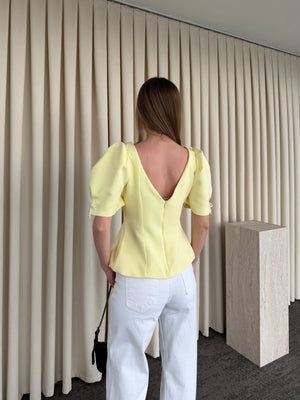 Sarı Kolu İnci Fiyonk Detaylı Bluz - 5001